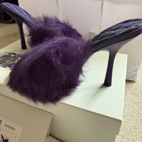 Burberry sandals sz 39 - Picture 4 of 5